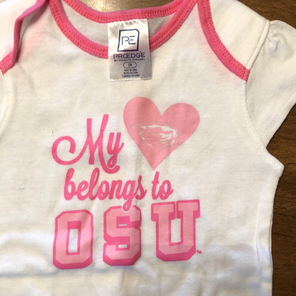 Oregon State Beavers Onsie 🎄 - Picture 2 of 2